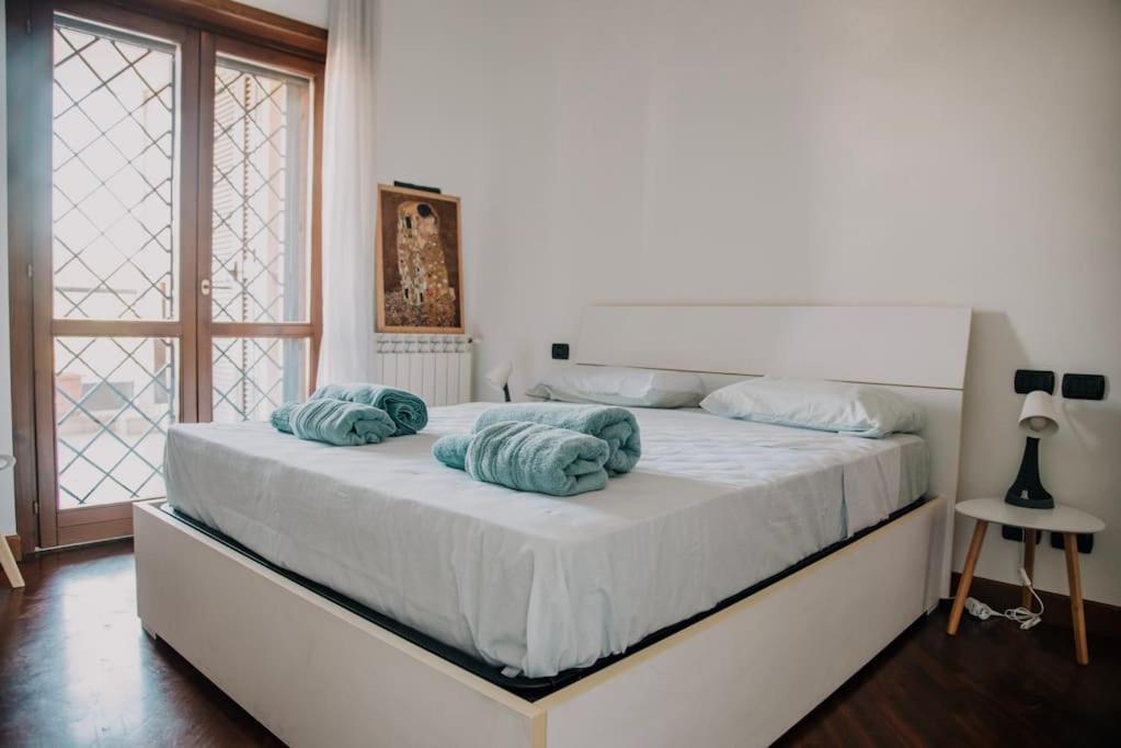 شقة Poccio House فيوميتشينو المظهر الخارجي الصورة